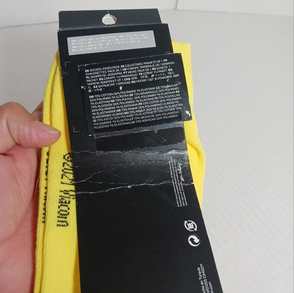 SpongeBob Squarepants H&M Size 7.5-9 - Picture 2 of 4